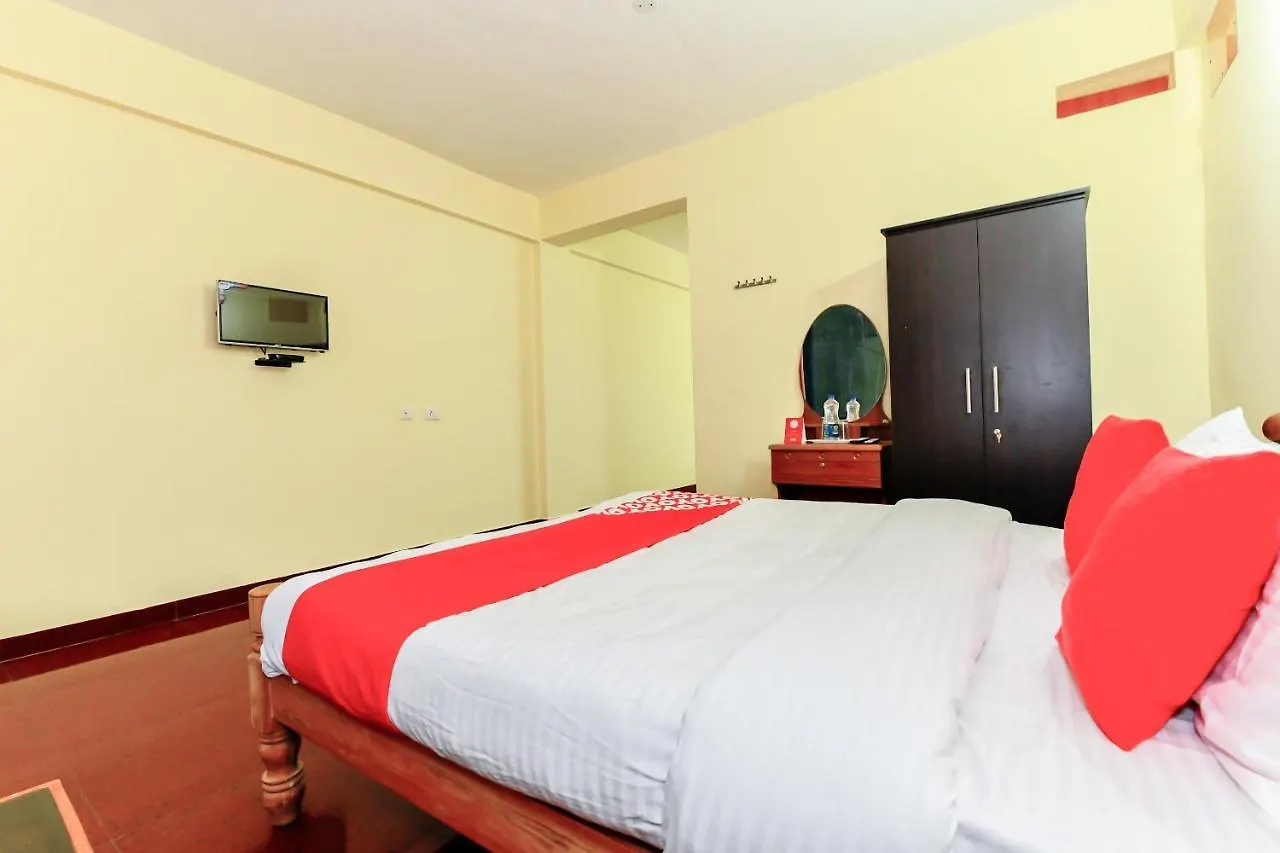 Oyo 22707 Anand Resort Vattavada Munnar 3*,  India